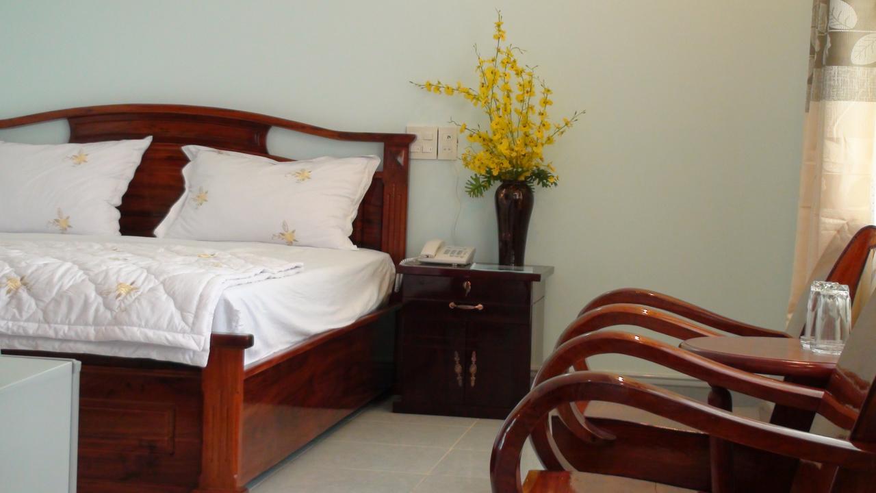 Thy Hung Hotel Tuy Hoa Bagian luar foto